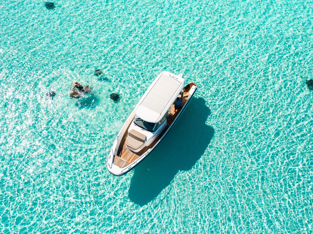 Next Level Charters Cayman-Camana Bay必去景点