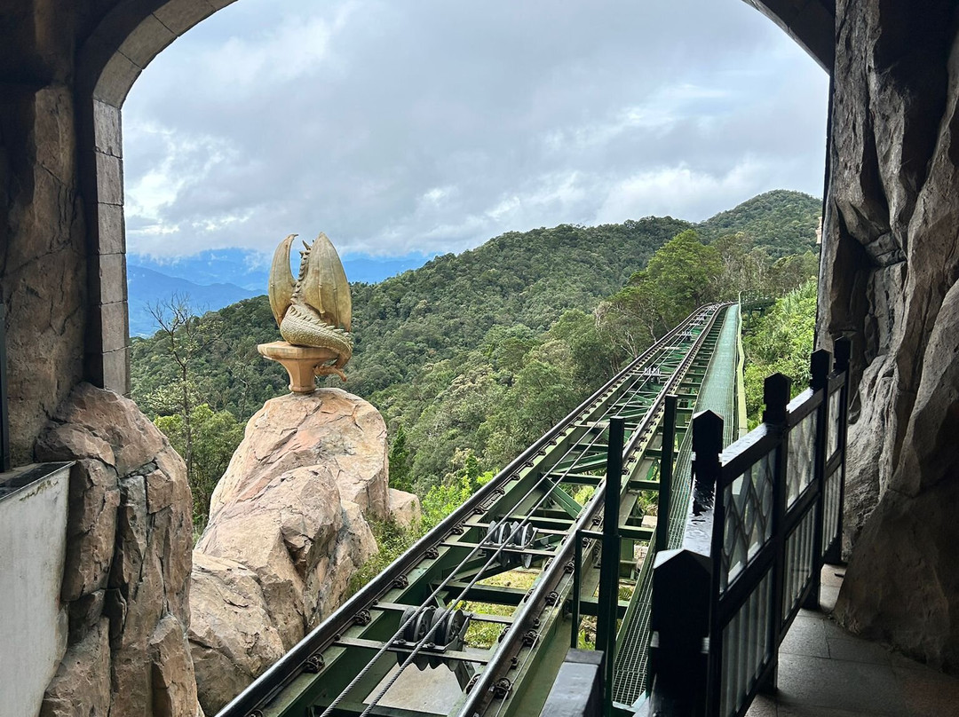 Vietmountain Travel-河内必去景点