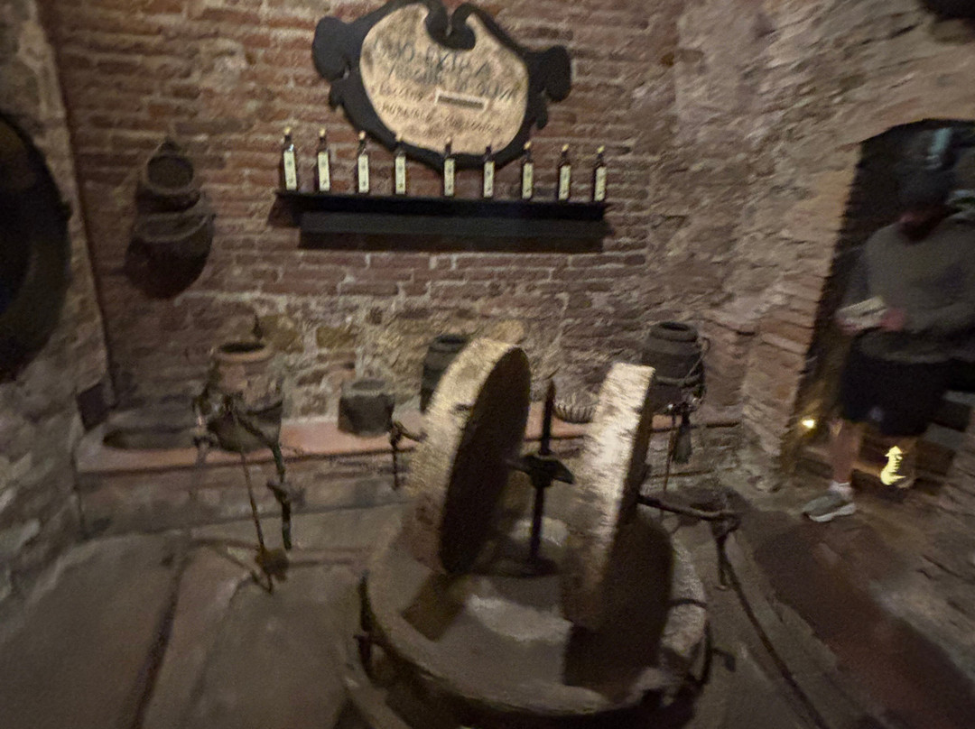 Azienda Agricola Ercolani-蒙特普尔恰诺必去景点