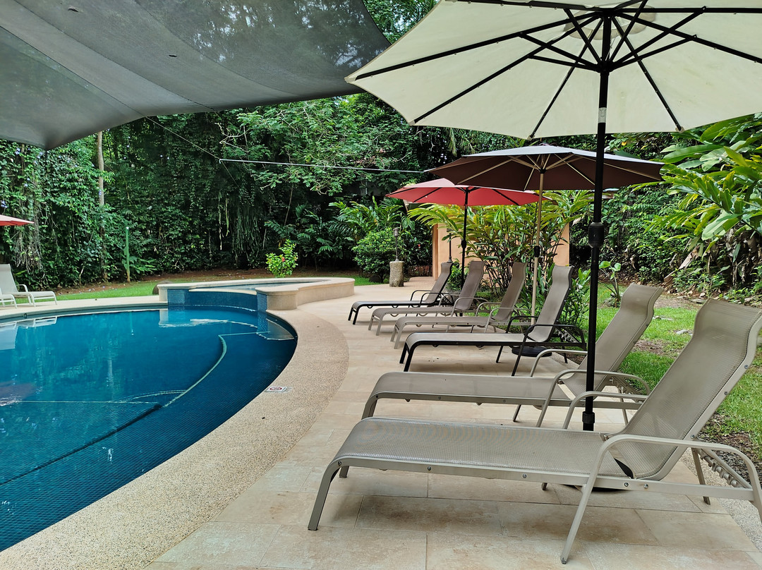 拉库西加旅社主图