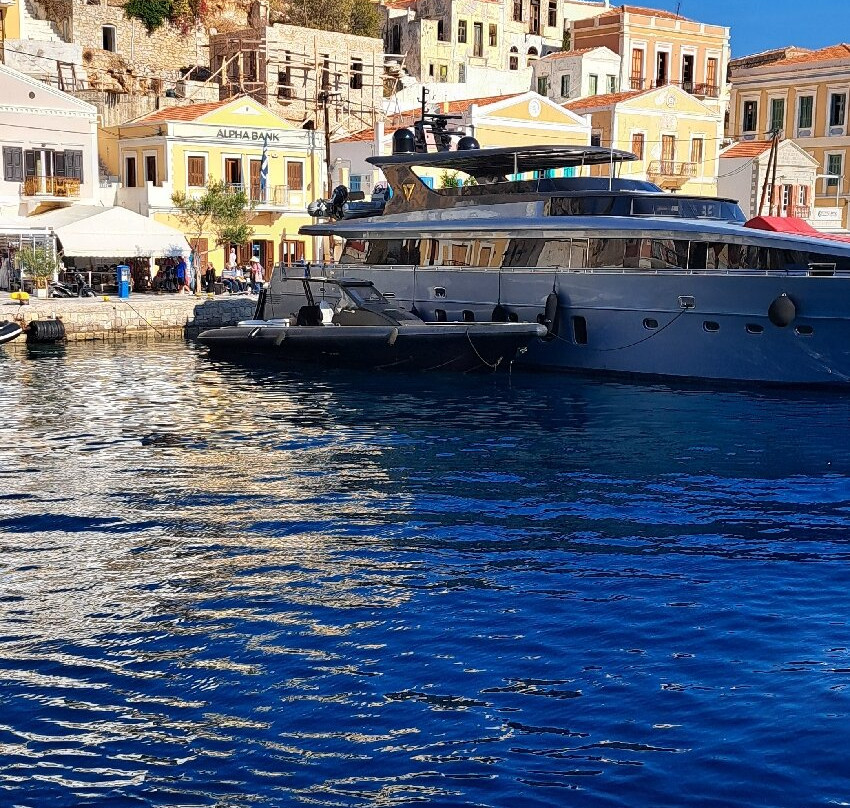 Motor Yacht Prestige-罗德城必去景点