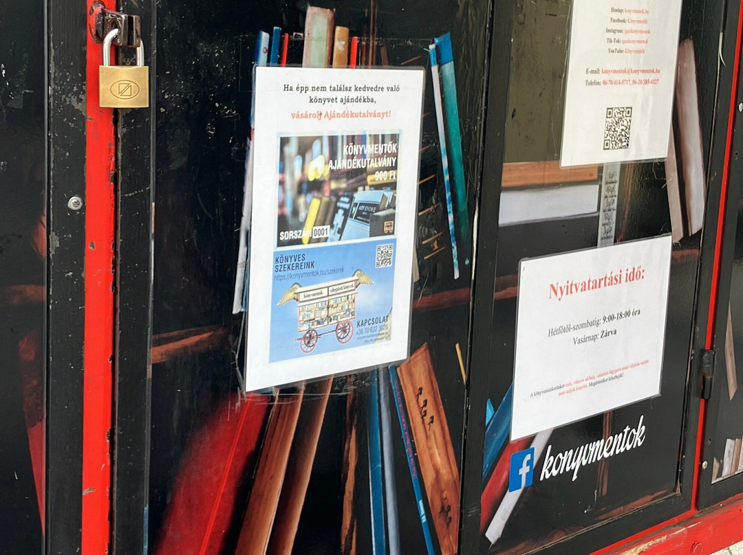 Bücherschrank-焦尔必去景点