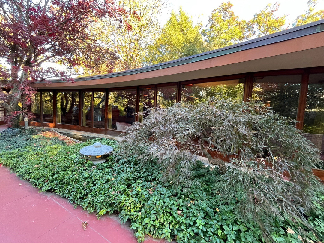 Frank Lloyd Wright's Laurent House-罗克福德必去景点
