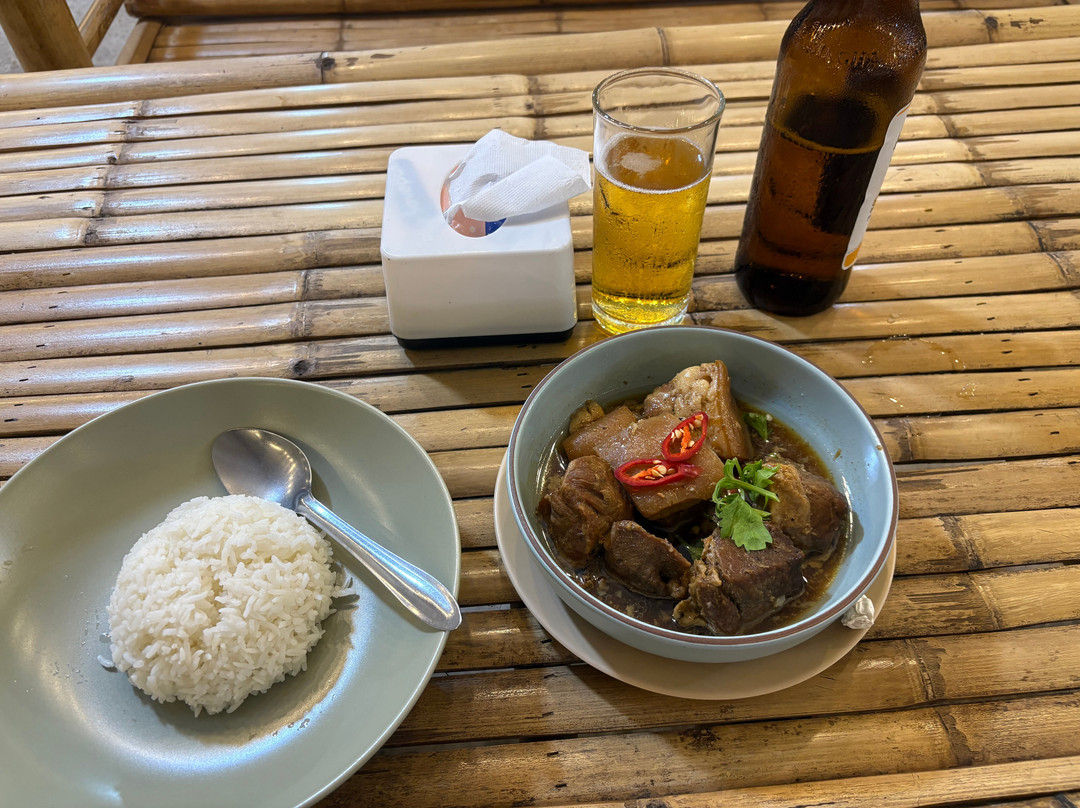 Din & Dao Eatery Garden