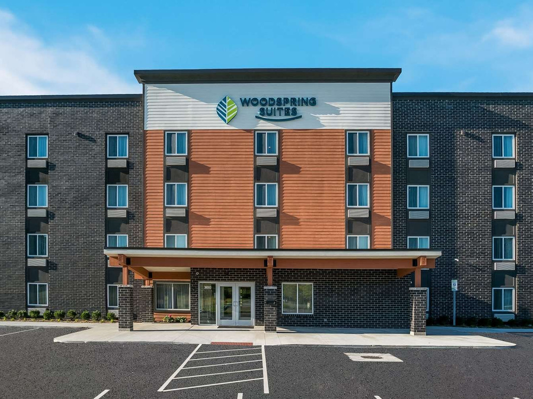 WoodSpring Suites Detroit Sterling Heights