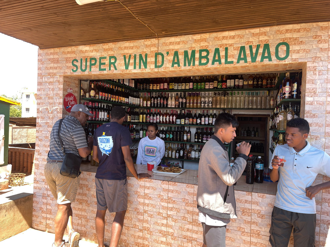 Theo Tours-安塔那那利佛必去景点