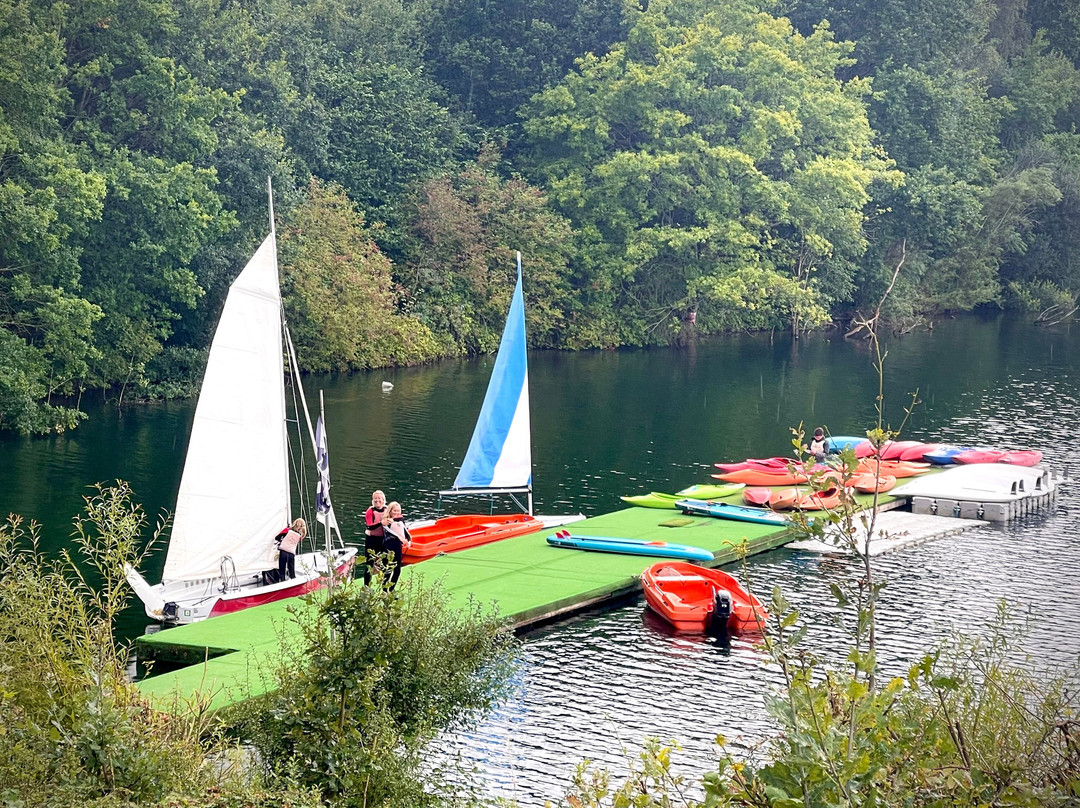水上运动公司-Redhill必去景点