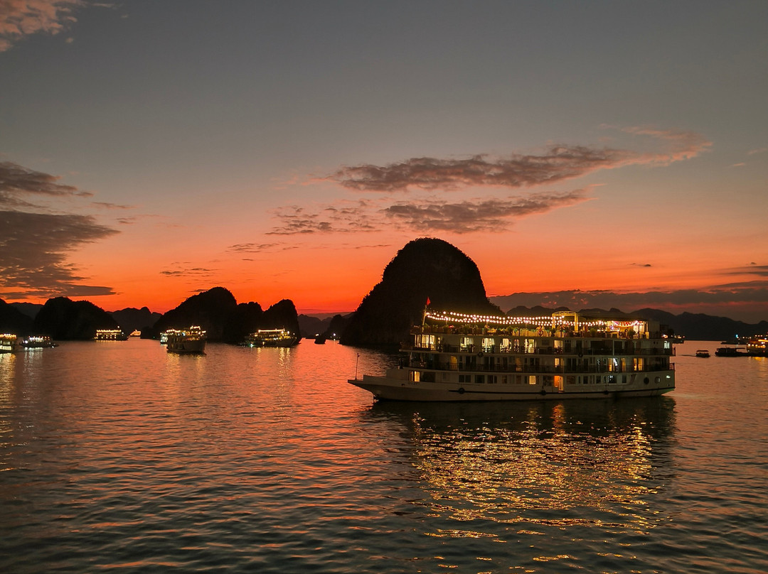 Aqua Elegance Cruise-团洲岛必去景点