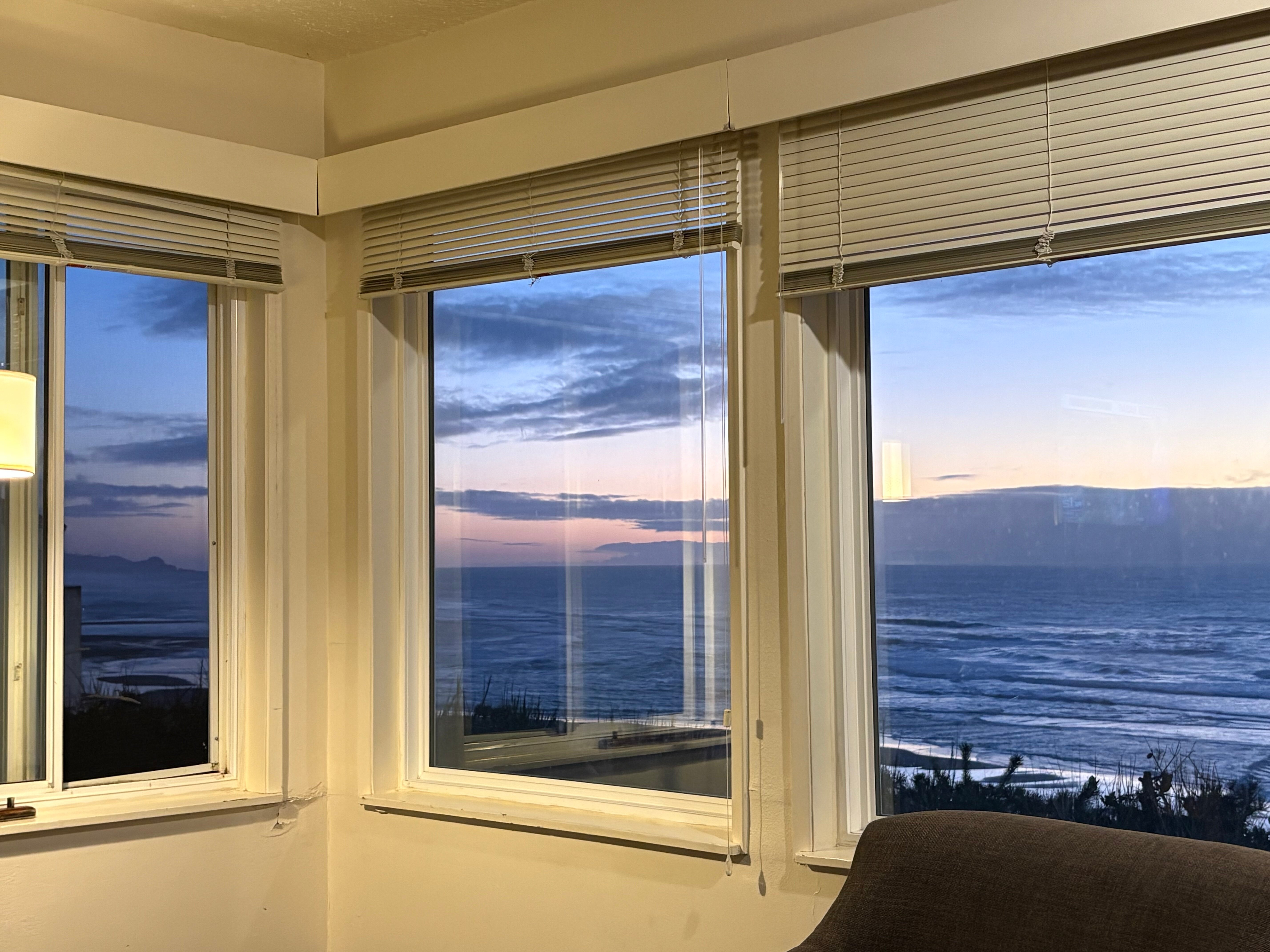 Ester Lee Oceanview Inn-官方