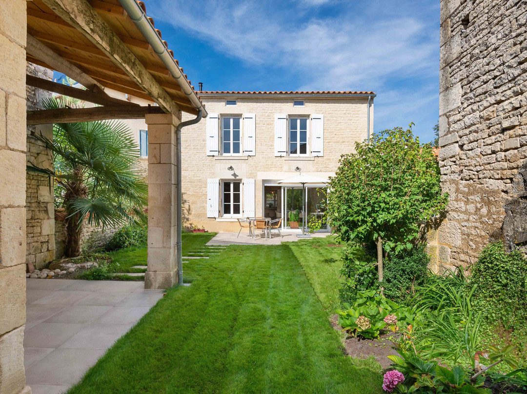 Xanton-Chassenon酒店住宿-Rêves d'Autise