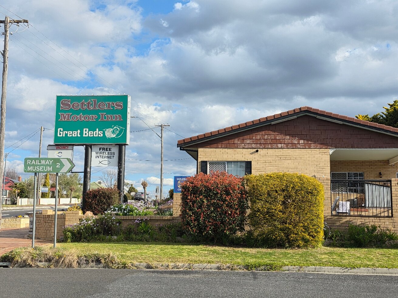 Settlers Motor Inn-官方