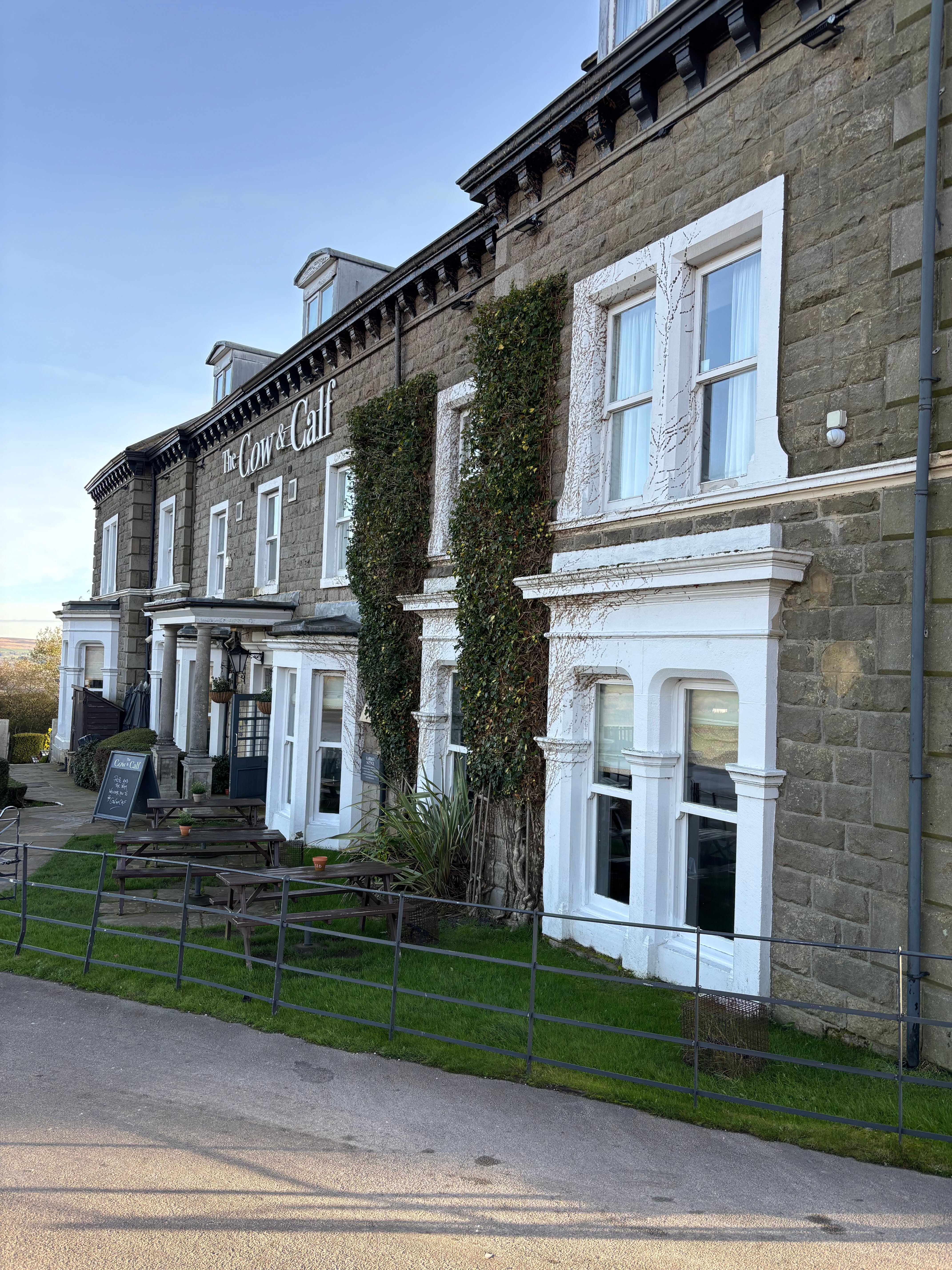 The Cow & Calf by Innkeeper's Collection-官方