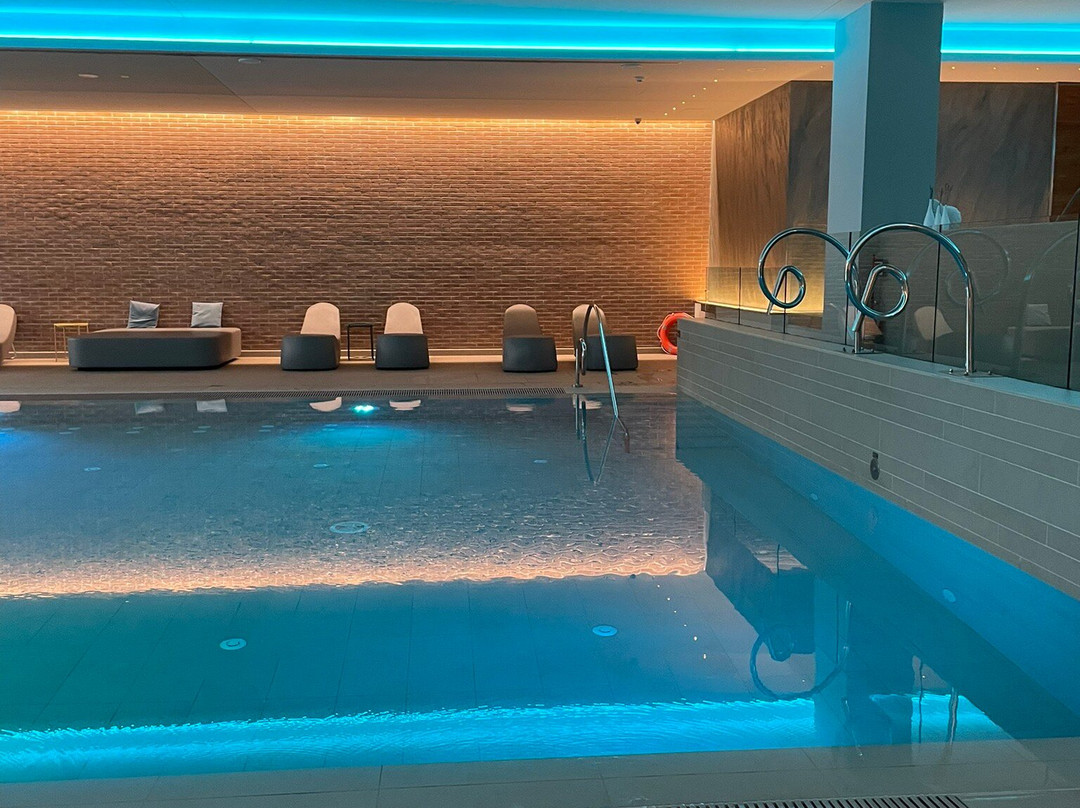 安努斯嘉皇宫酒店主图