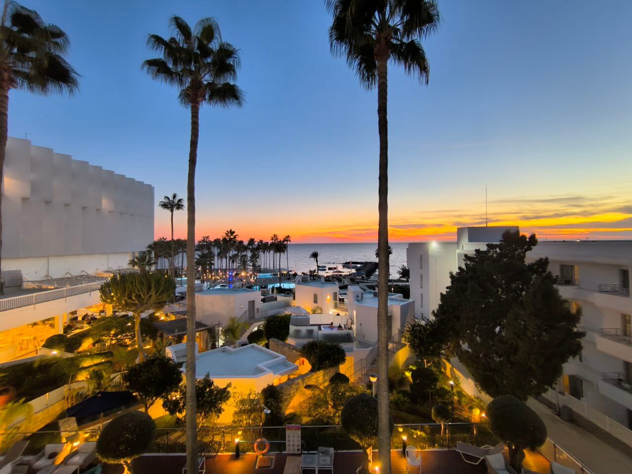 Leonardo Plaza Cypria Maris Beach Hotel & Spa-浴室