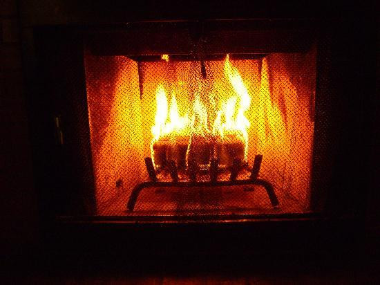 Three Pines Lodge主图