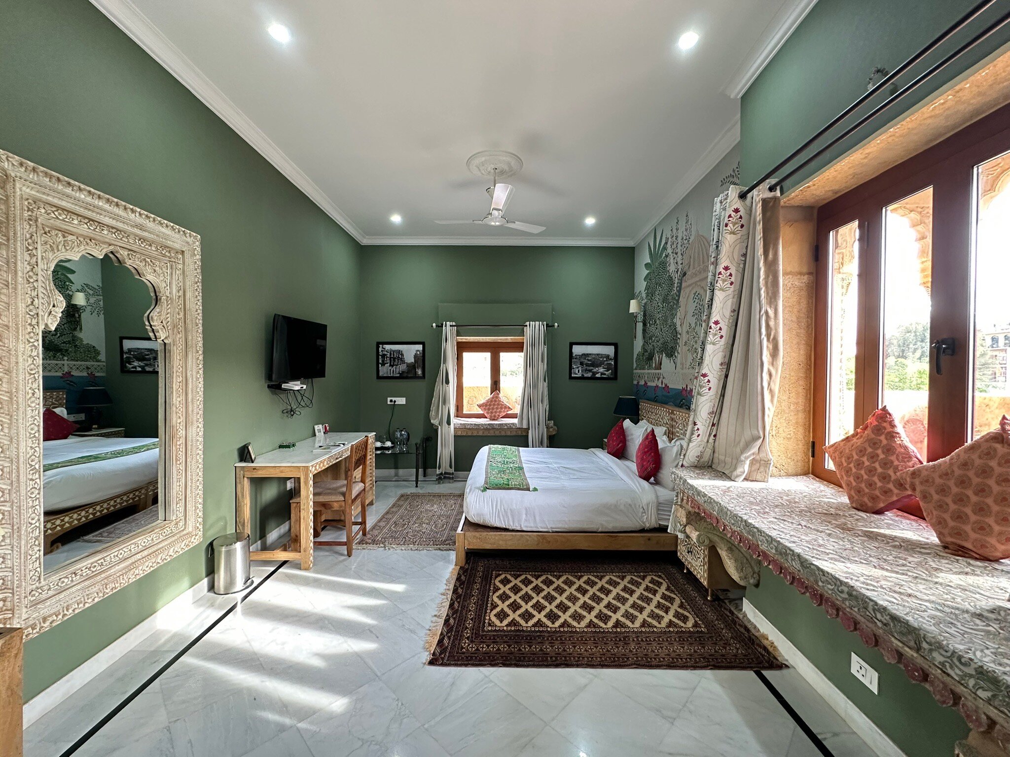 古拉尔旅馆-官方