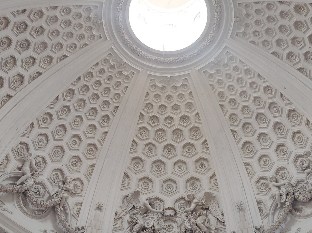 Chiesa di Santa Maria Assunta in Cielo-阿里恰必去景点