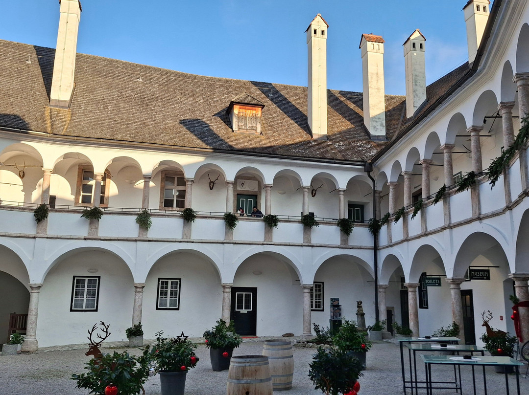 Seeschloss Ort-葛姆登必去景点