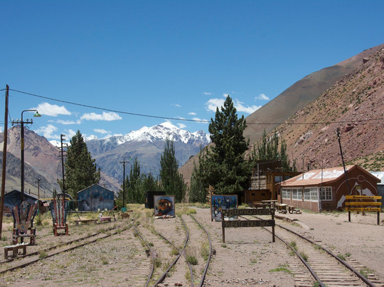 Adora Mendoza-门多萨必去景点