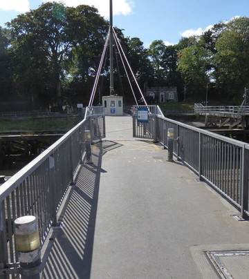 Aber Swing Bridge-卡那封必去景点