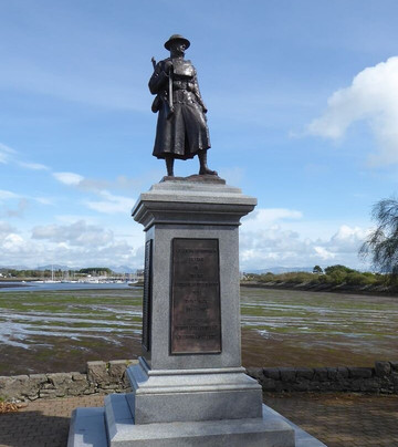 Pwllheli War Memorial-Pwllheli必去景点
