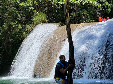 Blue Water Falls and Cave-Baggao必去景点