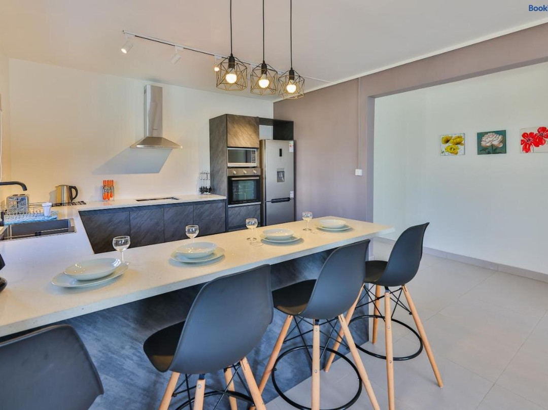 OceanBreeze Apartments Mont Choisy