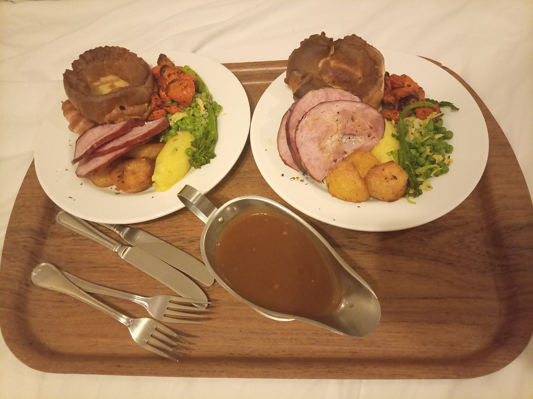 东Ayton旅馆酒店主图