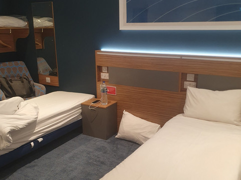 宜必思快捷伦敦布罗姆利中心酒店主图