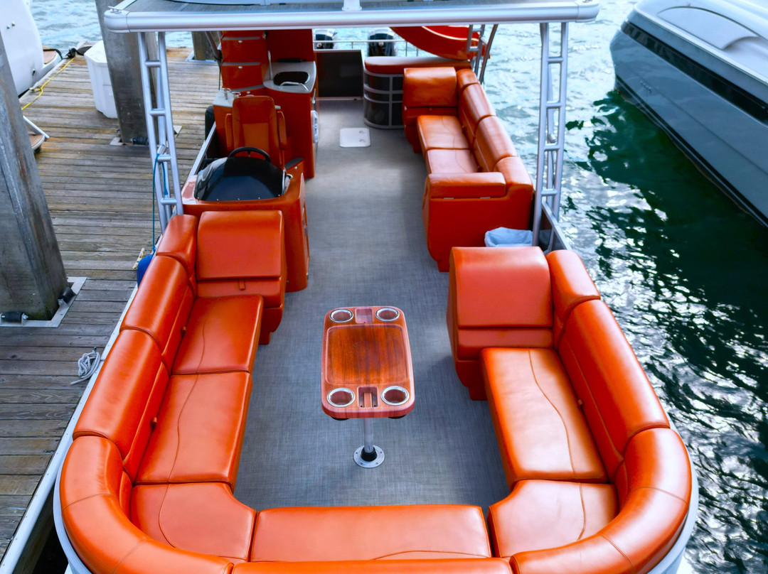 OC Boat Rentals-纽波特海滩必去景点