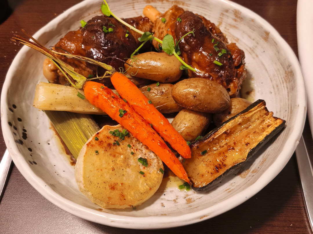 亨利四世餐厅酒店主图