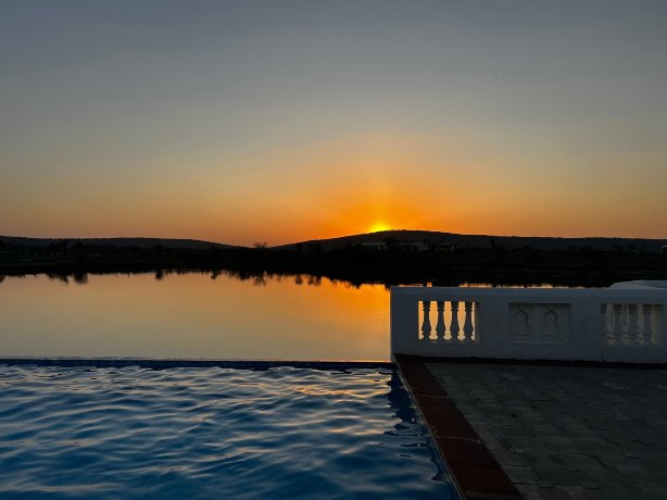 胡斯塔纳哈尔加尔湖宫殿度假村-官方