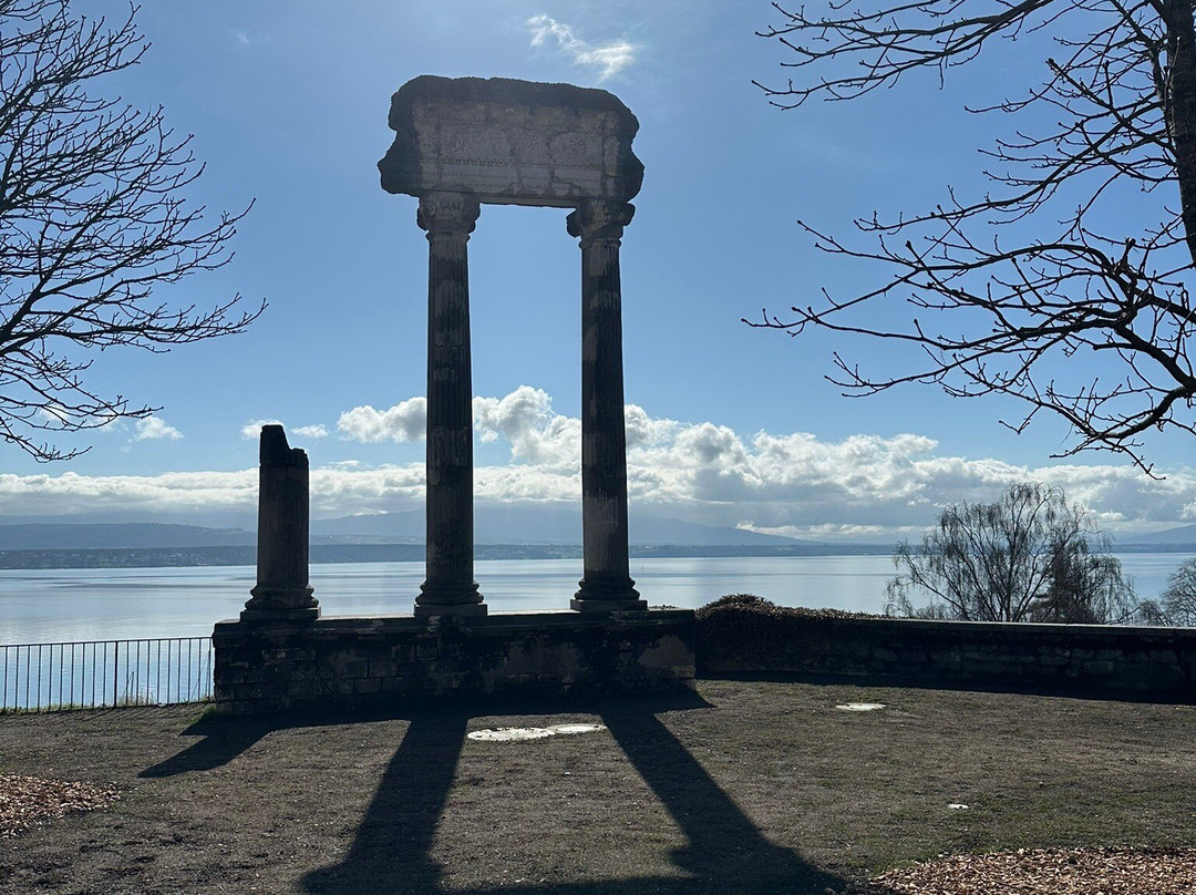 Roman Columns-尼永必去景点