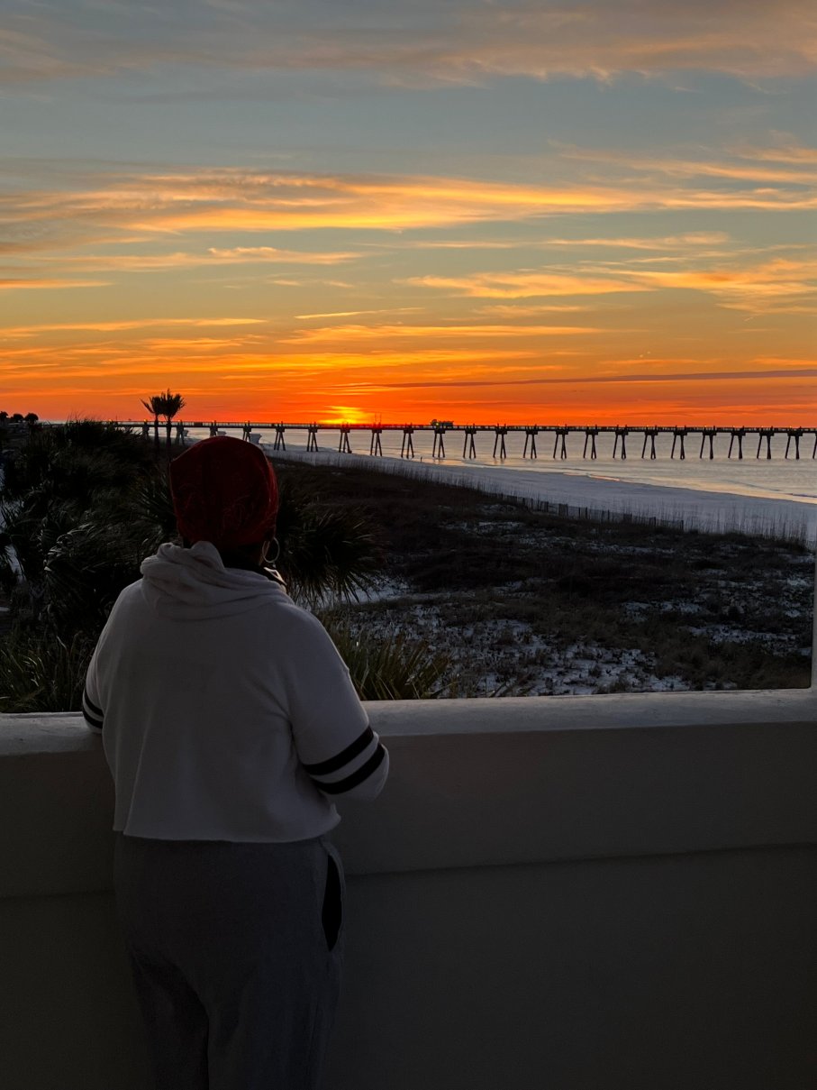 彭萨科拉海滩度假村-官方