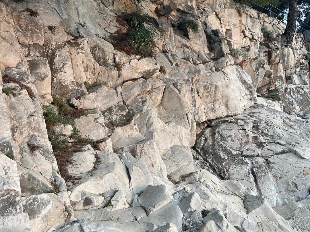 Beach Kamem Mali-察夫塔特必去景点