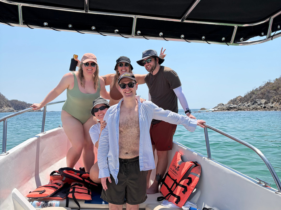 Mani Gonzalez Adventures-Crucecita必去景点