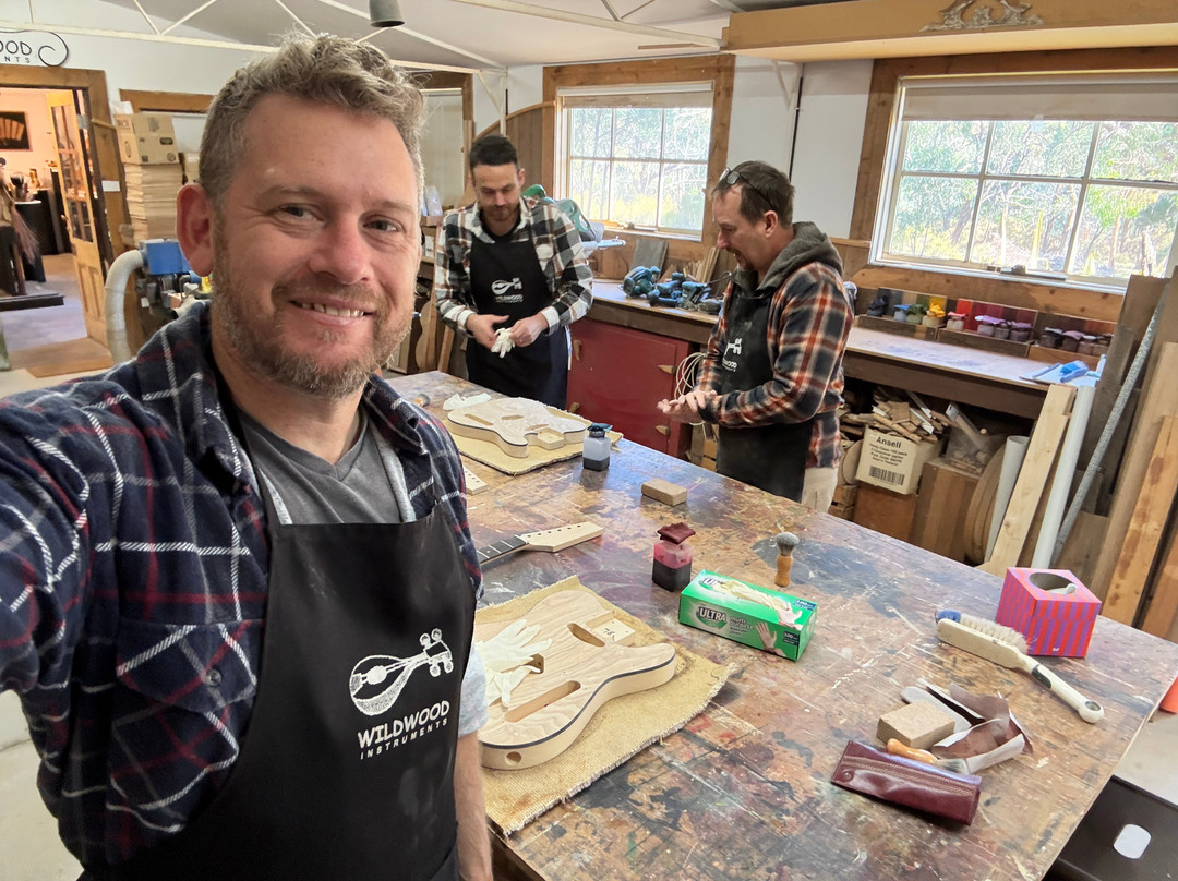 Wildwood Instruments - Guitar Making Courses & Art Gallery-戴尔斯福特必去景点