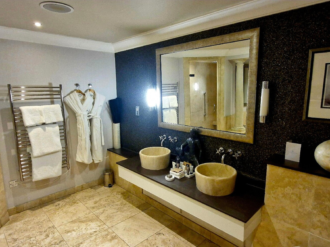 亚历山大家庭酒店及乌托邦温泉酒店主图