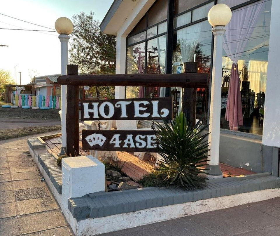 Hotel 4 Ases
