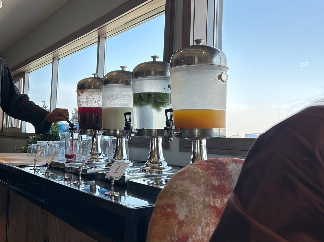 尼莎乔哈尔镇酒店主图
