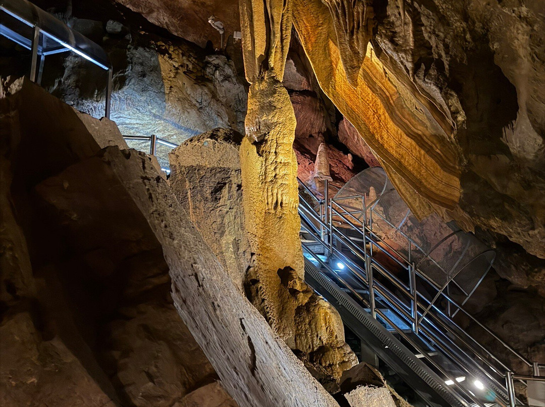 Cheongok Golden Bat Cave-东海市必去景点