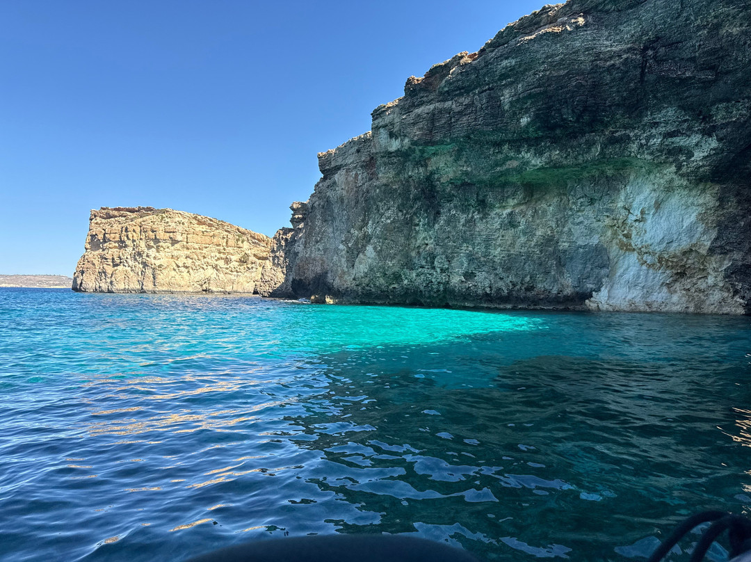 Comino Waves Boat Charters Malta-史克华必去景点