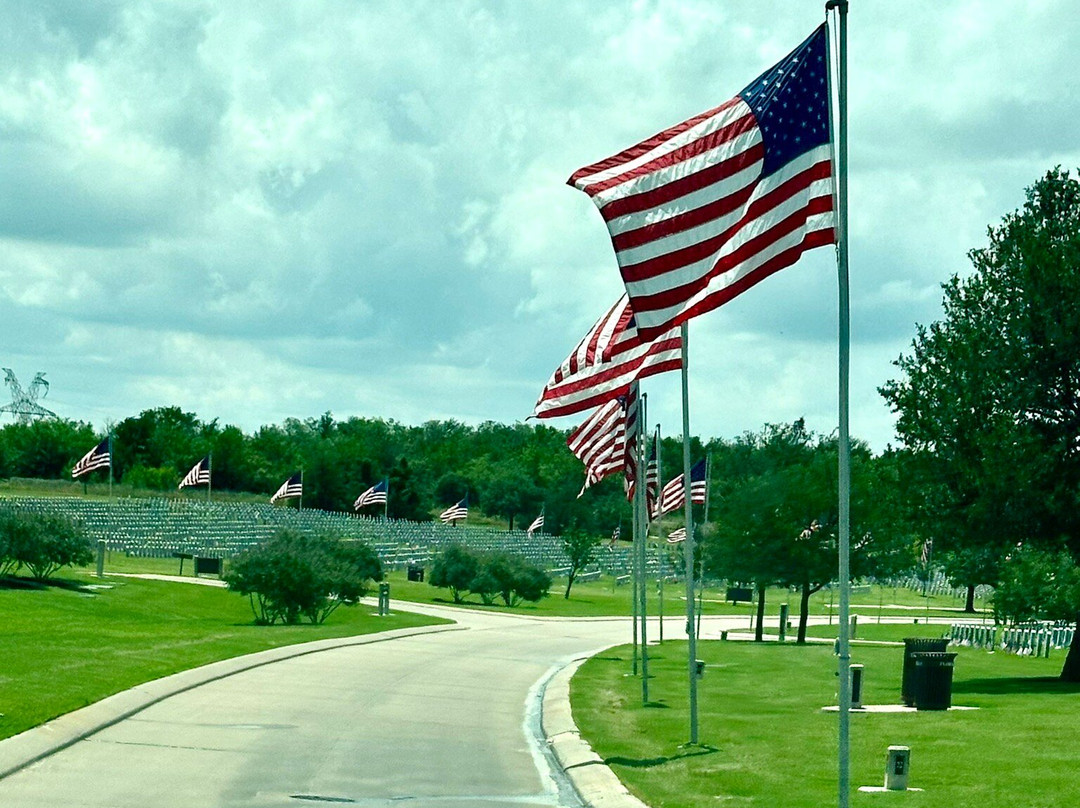 DFW National Cemetery-达拉斯必去景点