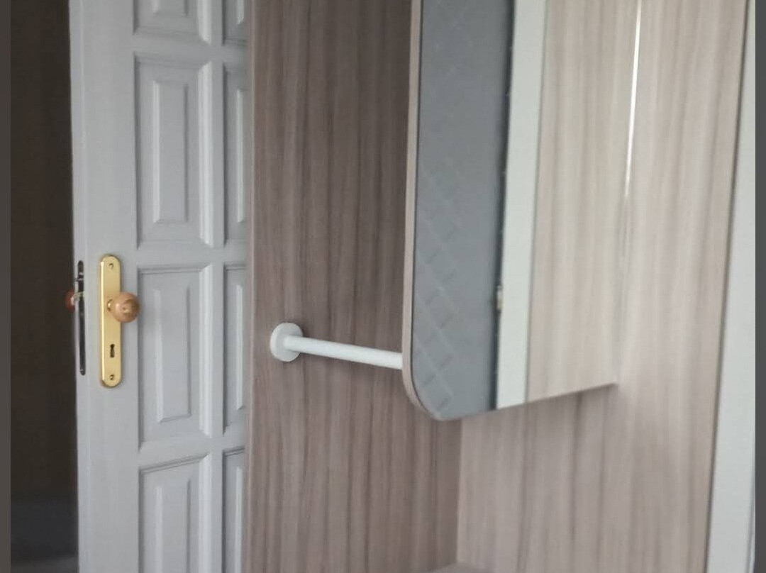 珀柯杰戈瑟林贾姆酒吧旅馆主图
