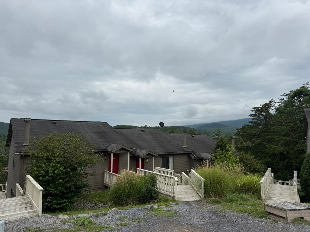 Creekside Village
