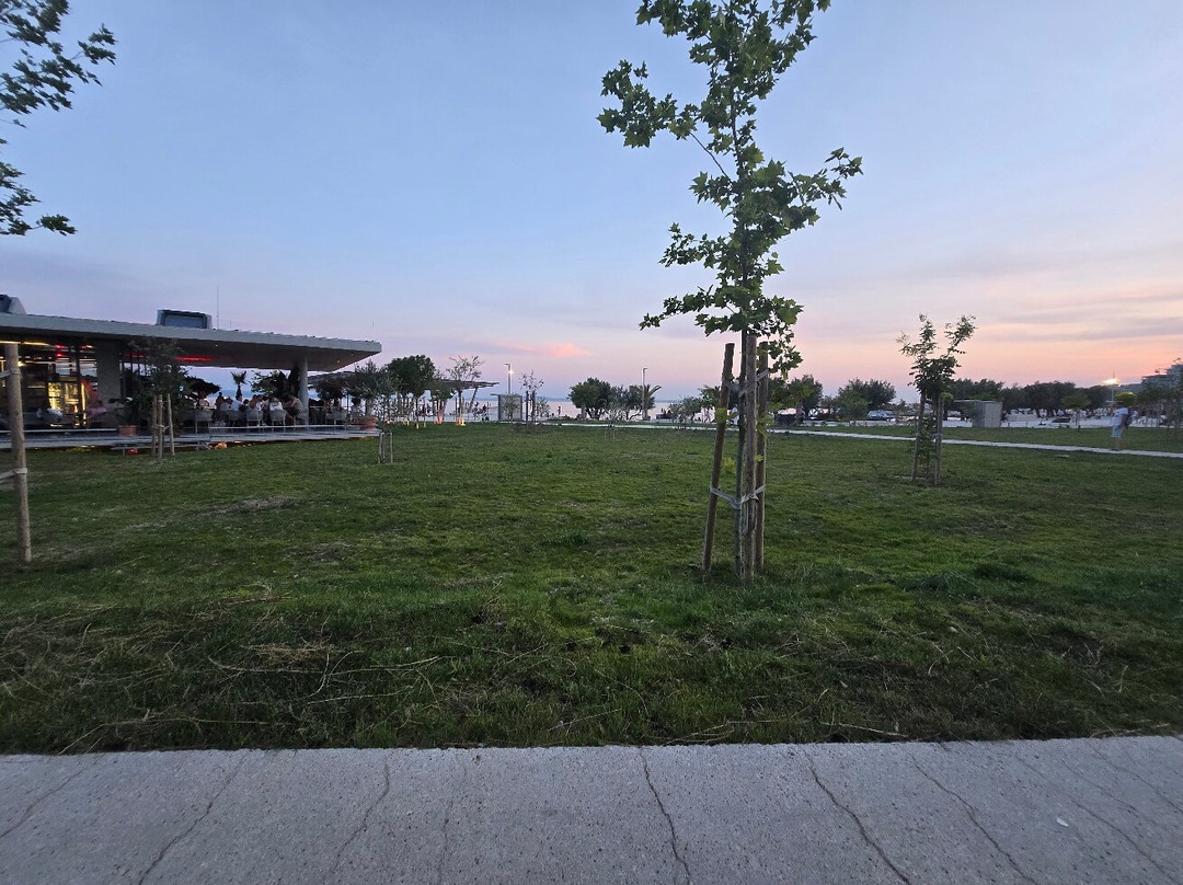 Žnjan City Beach-斯普利特必去景点