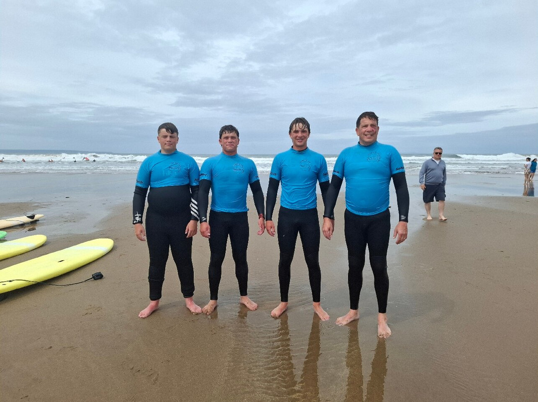 Surfing Croyde Bay-Croyde必去景点