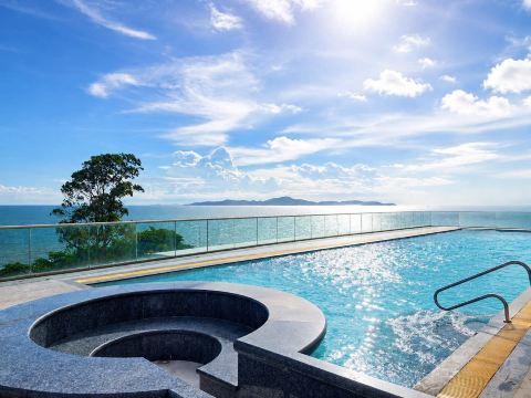 盛泰澜芭提雅帕答纳海滩度假村-旅行者
