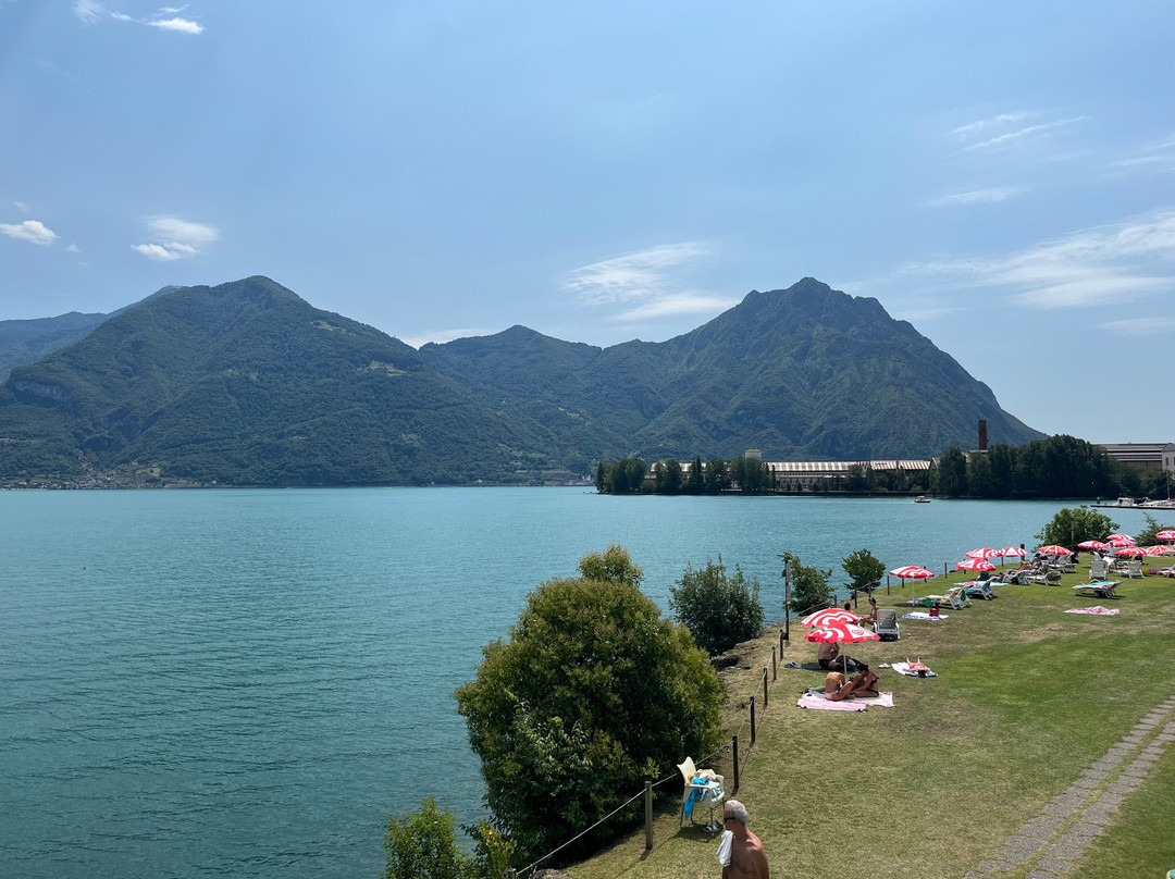 Piscina Lago Di Lovere-洛韦雷必去景点