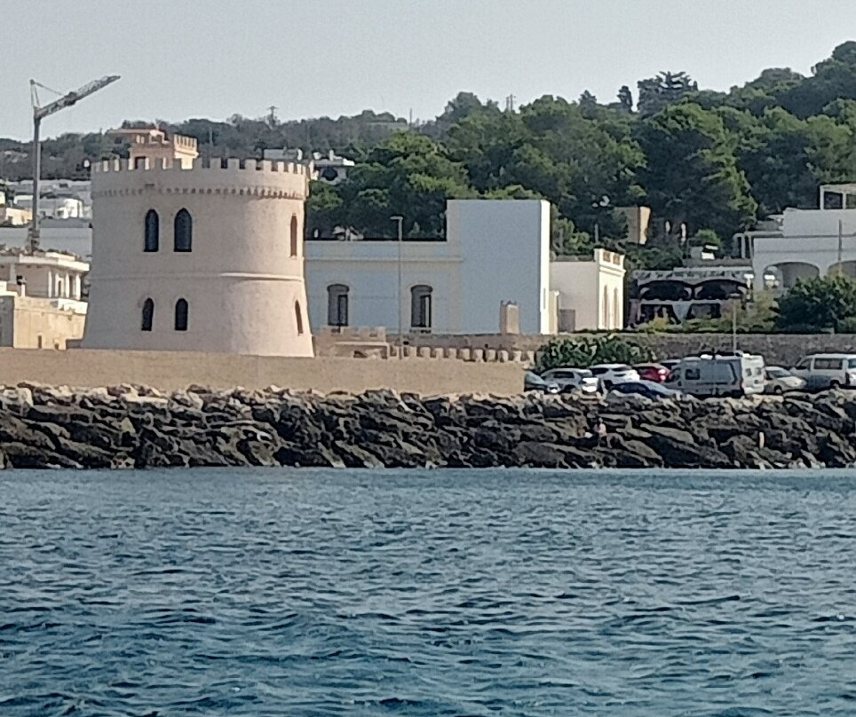 Calipso Experience Parasailing & Boat-Torre Vado必去景点